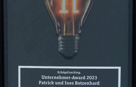 Unternehmer Award 2023 - Bitte klicken